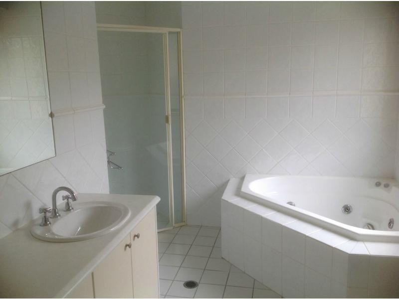 14 Shinnecock Close, Hope Island QLD 4212