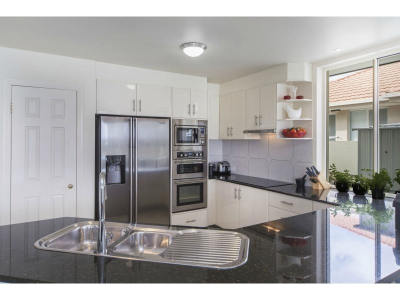 26 Champagne Boulevard, Helensvale QLD 4212