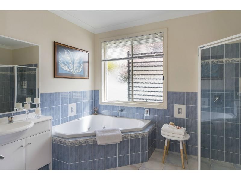 26 Champagne Boulevard, Helensvale QLD 4212
