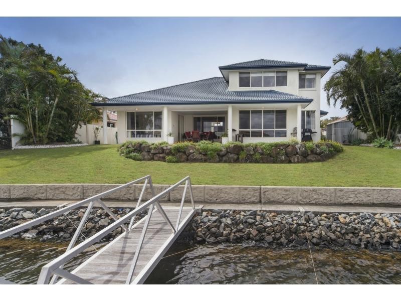 26 Champagne Boulevard, Helensvale QLD 4212