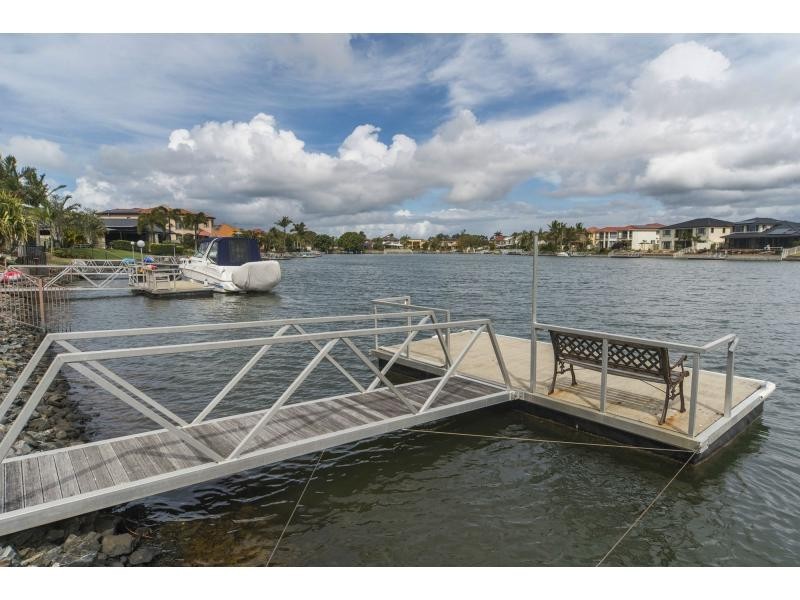 26 Champagne Boulevard, Helensvale QLD 4212