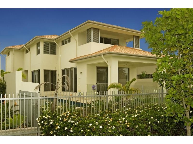 Hope Island QLD 4212