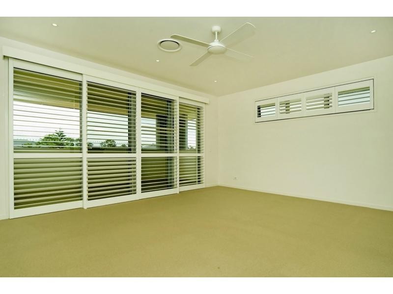 Hope Island QLD 4212