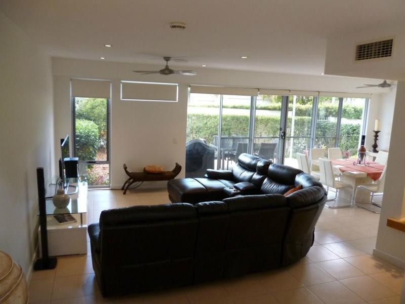 Hope Island QLD 4212