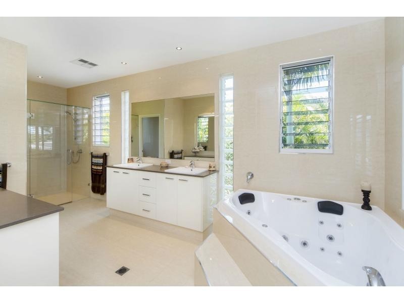 6258 Broken Hills Drive, Sanctuary Cove QLD 4212