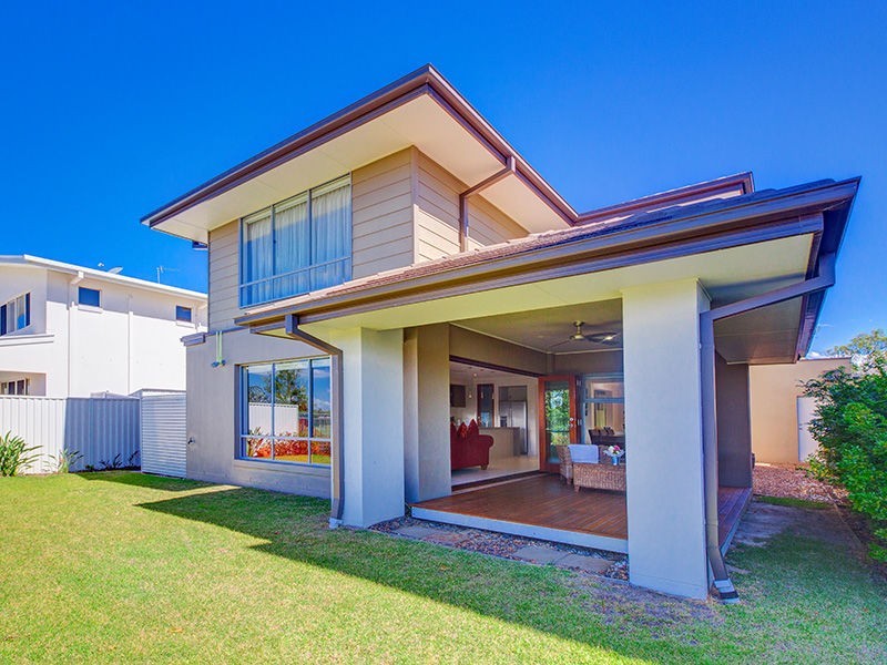 10 Fleetwood Court, Helensvale QLD 4212