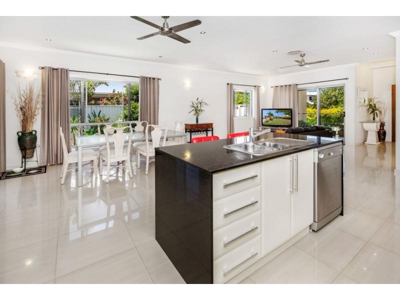 56 Southaven Drive, Helensvale QLD 4212