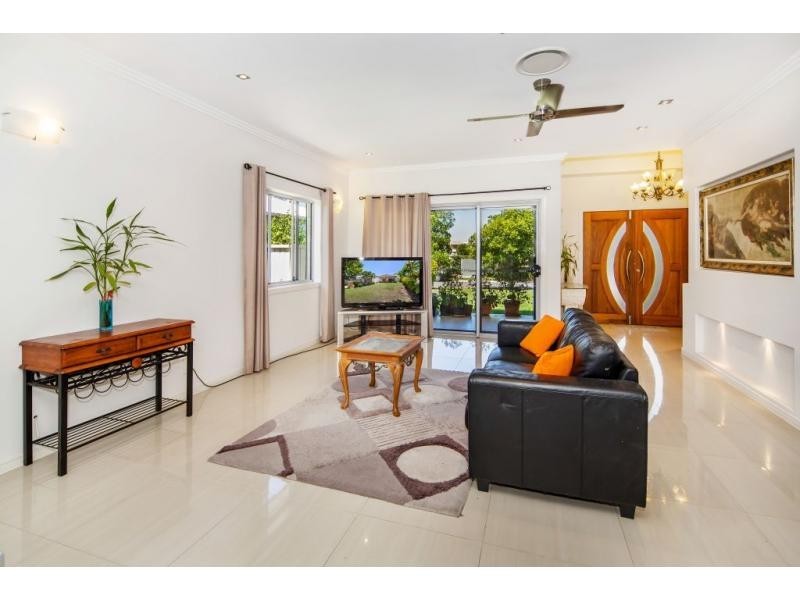 56 Southaven Drive, Helensvale QLD 4212