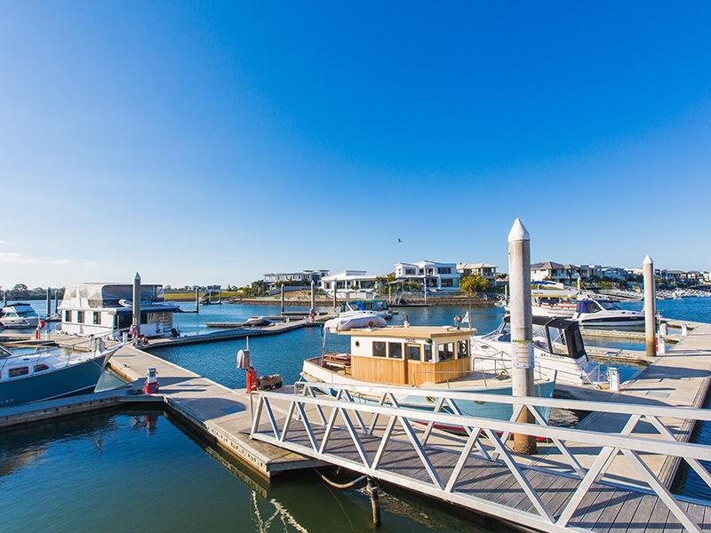 57 Riverlinks Boulevard, Helensvale QLD 4212