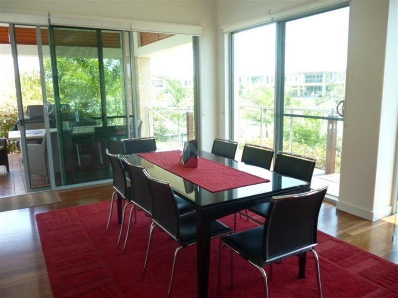 Hope Island QLD 4212