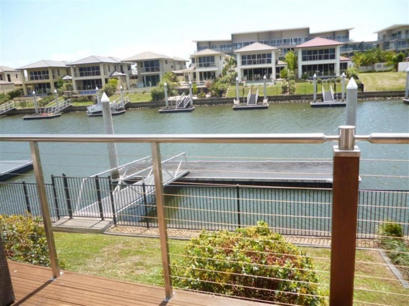 Hope Island QLD 4212
