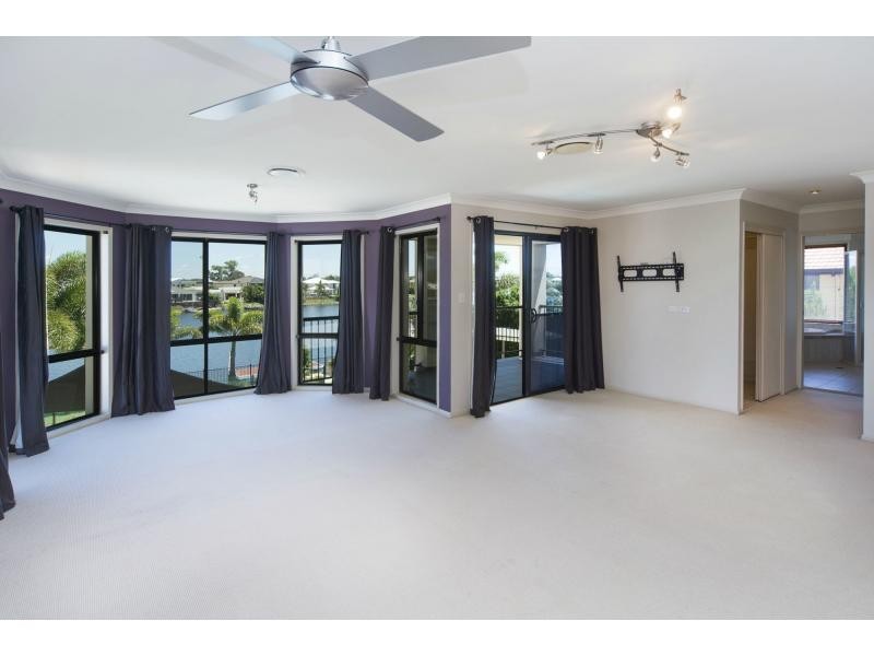 35 Parkwater Terrace, Helensvale QLD 4212