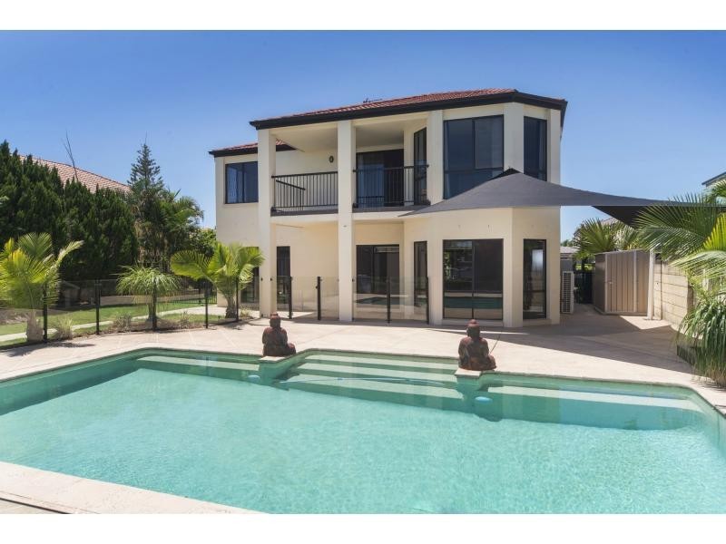 35 Parkwater Terrace, Helensvale QLD 4212