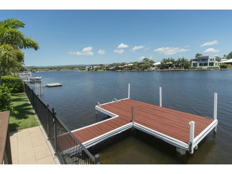 35 Parkwater Terrace, Helensvale QLD 4212