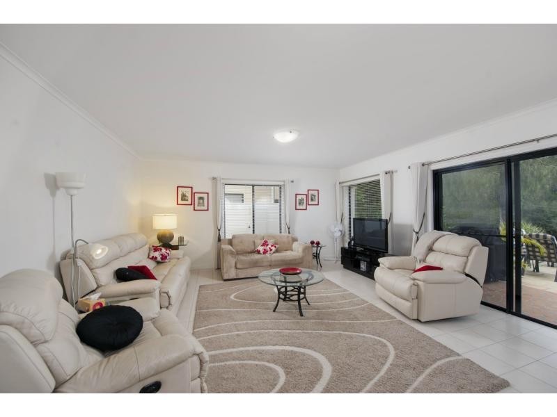 8880 Magnolia Drive East, Hope Island QLD 4212