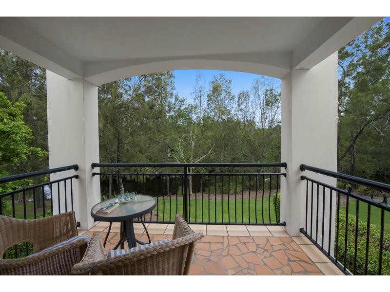 8880 Magnolia Drive East, Hope Island QLD 4212