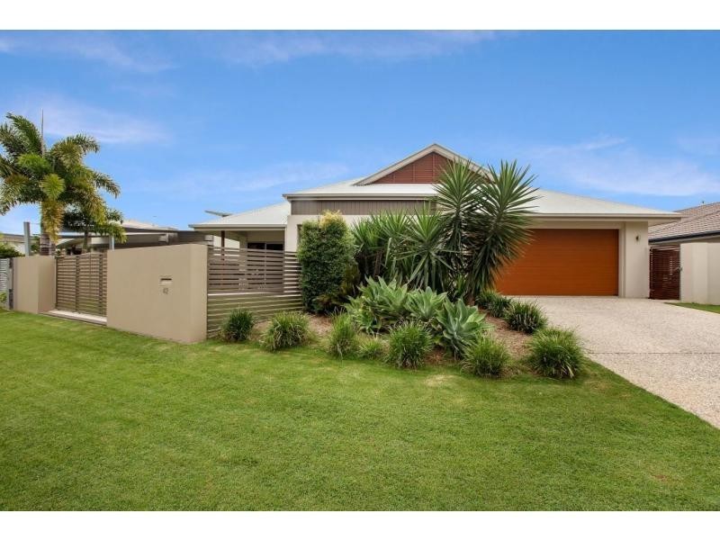 42 Southaven Drive, Helensvale QLD 4212