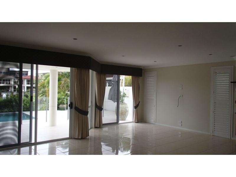 Hope Island QLD 4212