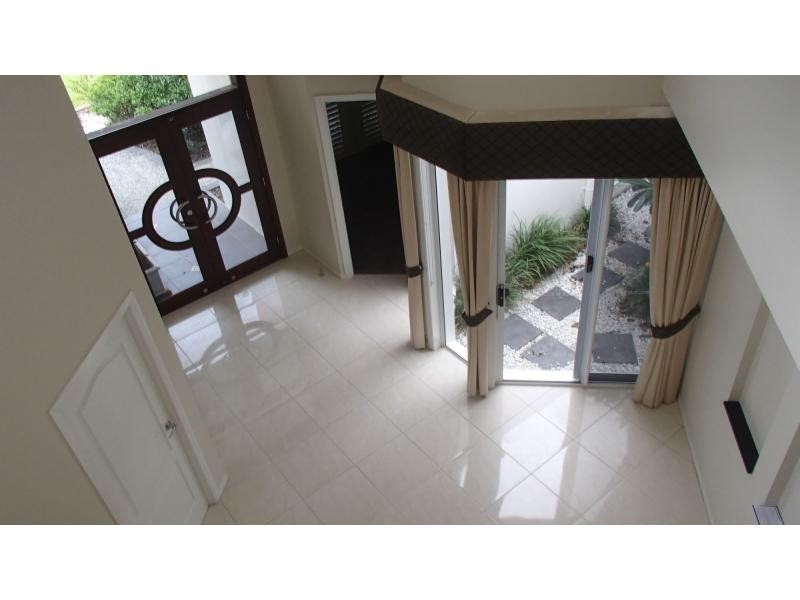 Hope Island QLD 4212