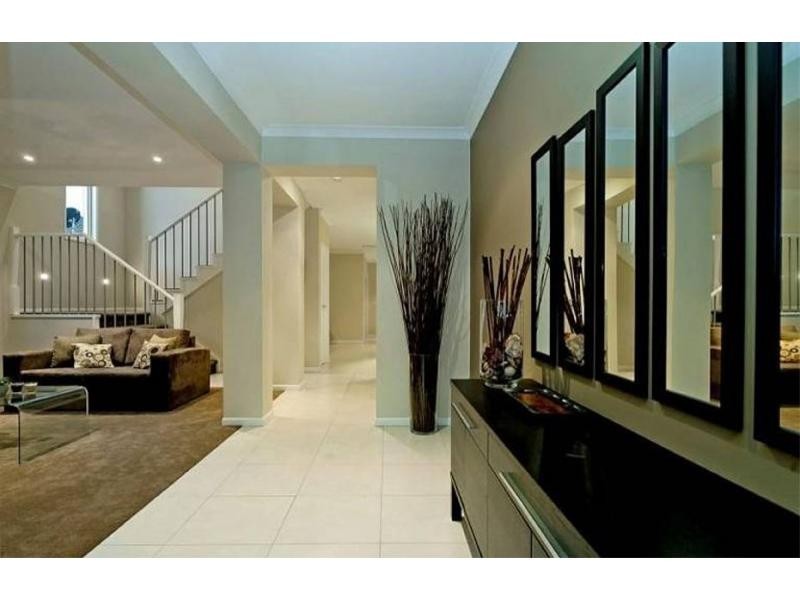 Hope Island QLD 4212