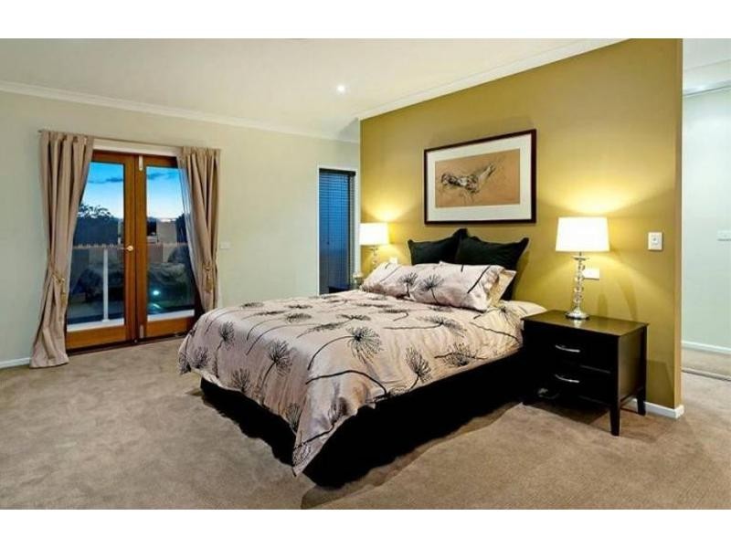 Hope Island QLD 4212