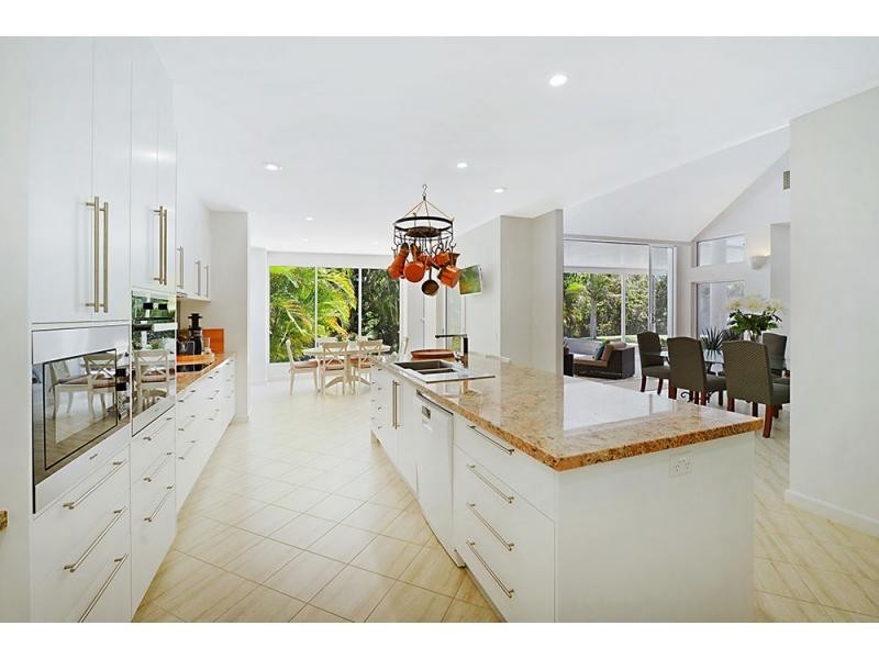 7002 Riverview Crescent, Sanctuary Cove QLD 4212