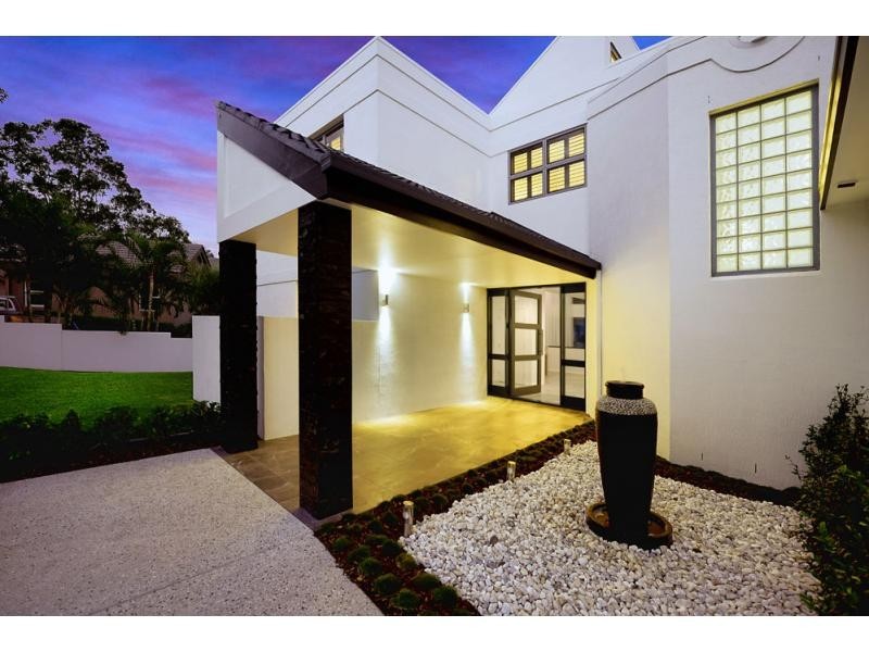 6260 Broken Hills Drive, Hope Island QLD 4212