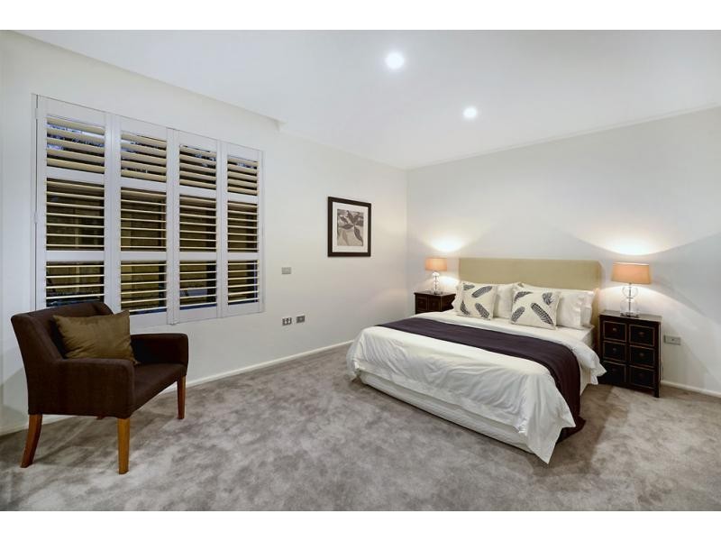 6260 Broken Hills Drive, Hope Island QLD 4212