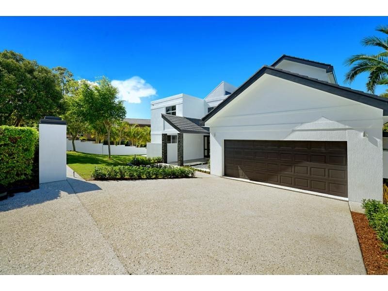 6260 Broken Hills Drive, Hope Island QLD 4212