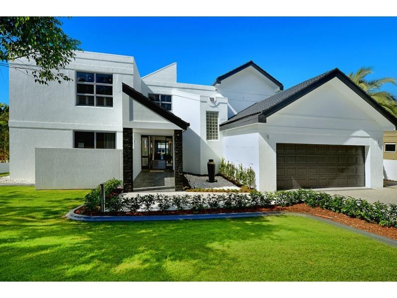 6260 Broken Hills Drive, Hope Island QLD 4212