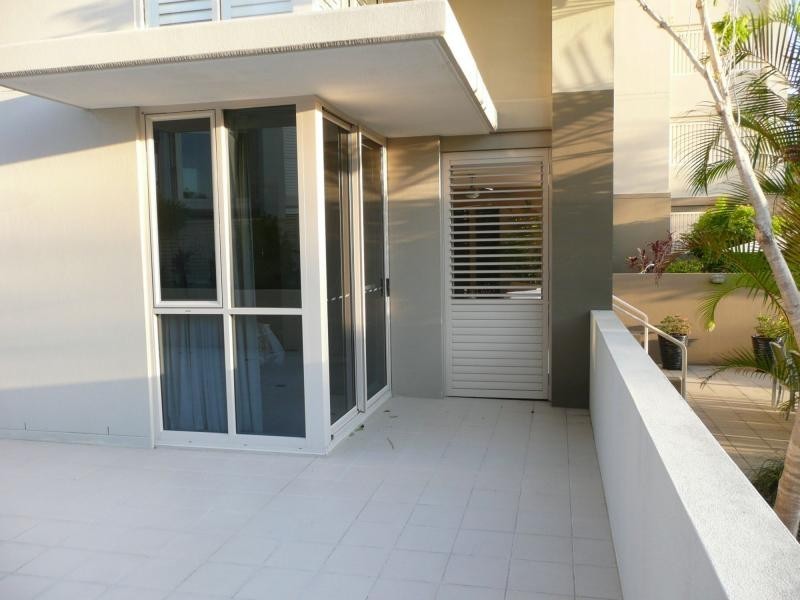 1731/1 Rialto Quay Drive, Hope Island QLD 4212