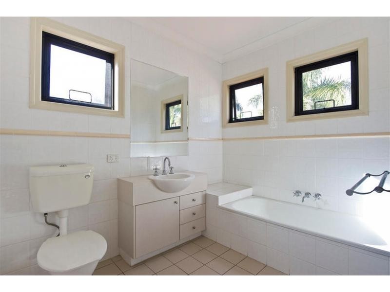 25A Ballybunyon Crescent, Hope Island QLD 4212