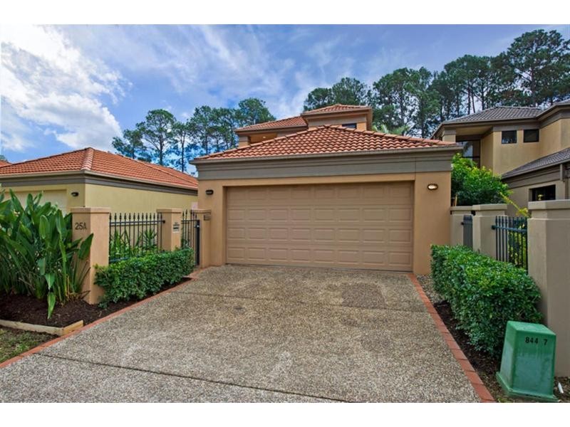 25A Ballybunyon Crescent, Hope Island QLD 4212