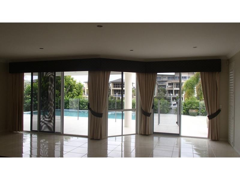 Hope Island QLD 4212