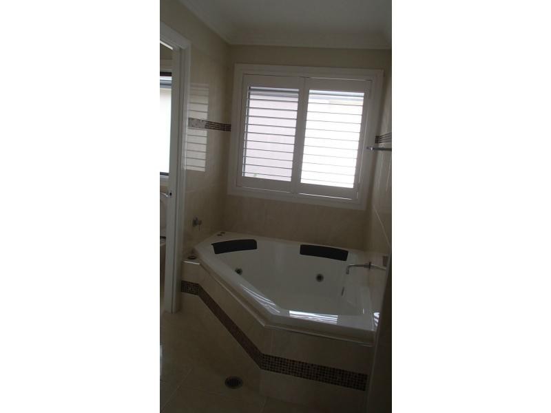 Hope Island QLD 4212