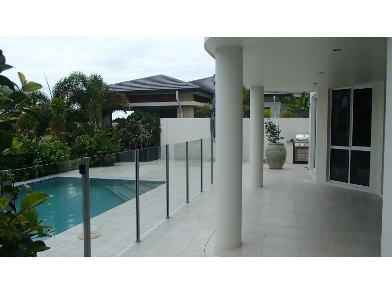 Hope Island QLD 4212