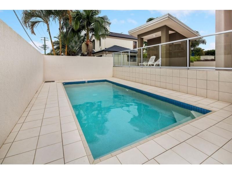 3/12-14 Bradford Street, Labrador QLD 4215
