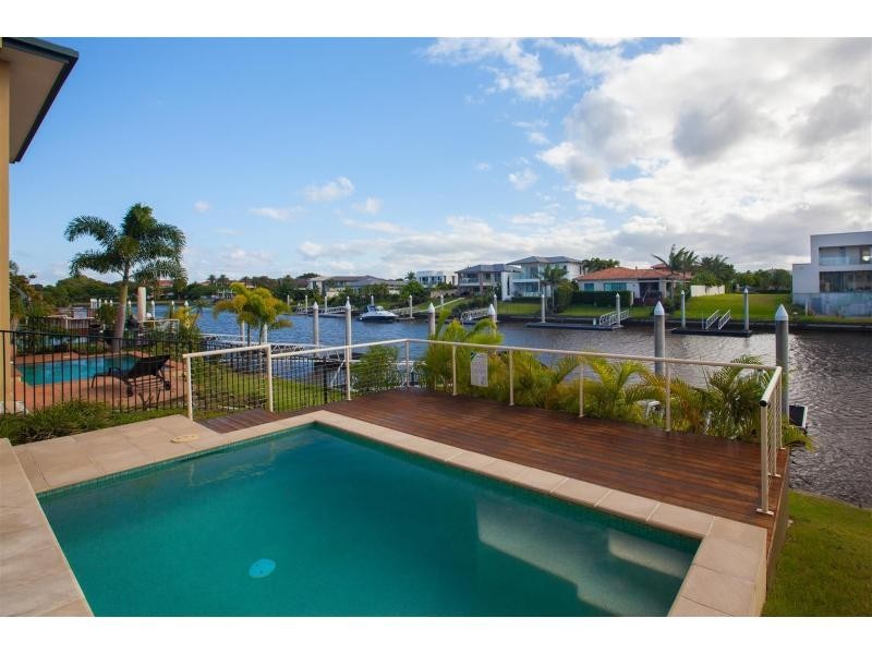 7406 Ellensbrook Drive, Hope Island QLD 4212