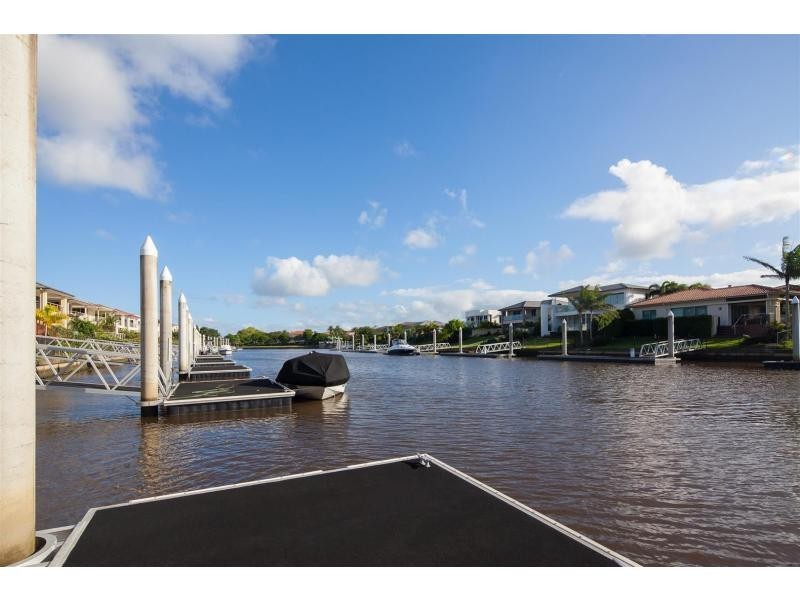 7406 Ellensbrook Drive, Hope Island QLD 4212