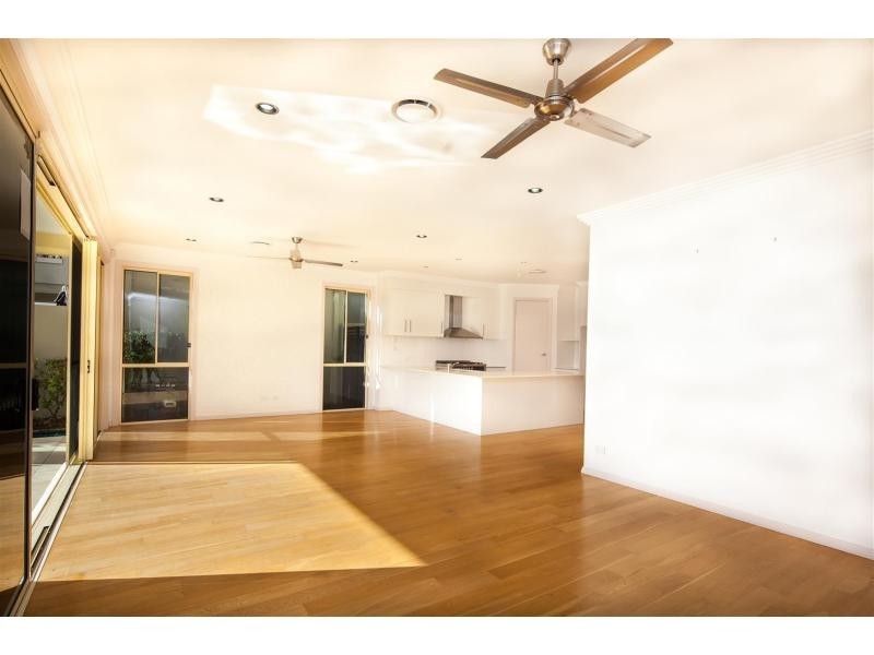 7406 Ellensbrook Drive, Hope Island QLD 4212