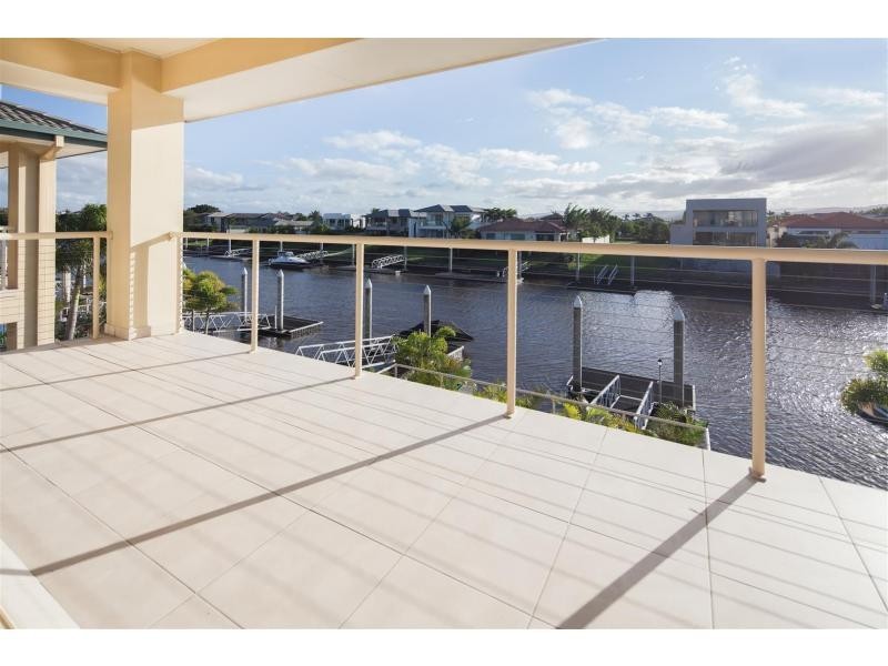 7406 Ellensbrook Drive, Hope Island QLD 4212