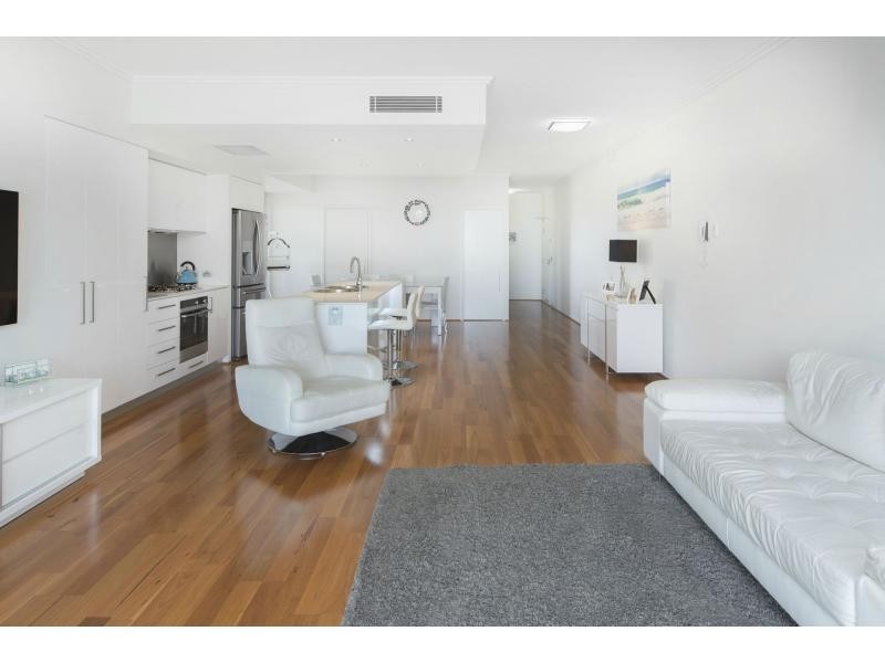 1723/1 Rialto Quay Drive, Hope Island QLD 4212