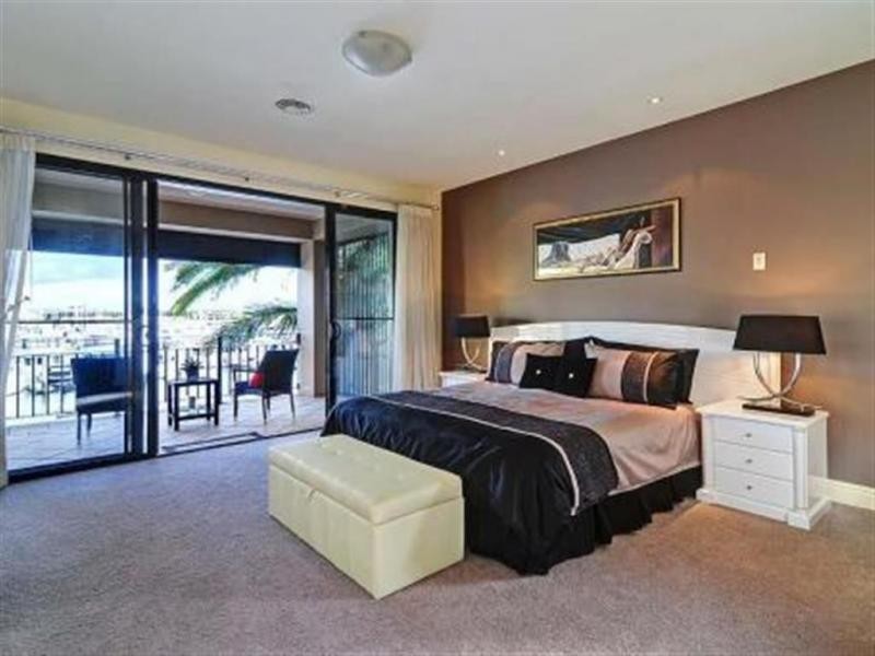 Hope Island QLD 4212