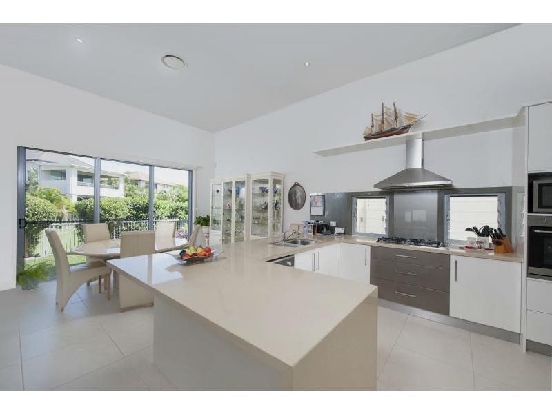 6149 Vico Avenue, Hope Island QLD 4212