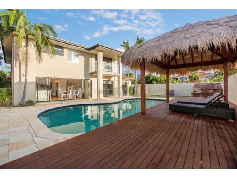 1650 Riverdale Drive, Hope Island QLD 4212