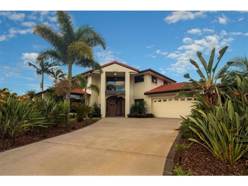 1650 Riverdale Drive, Hope Island QLD 4212
