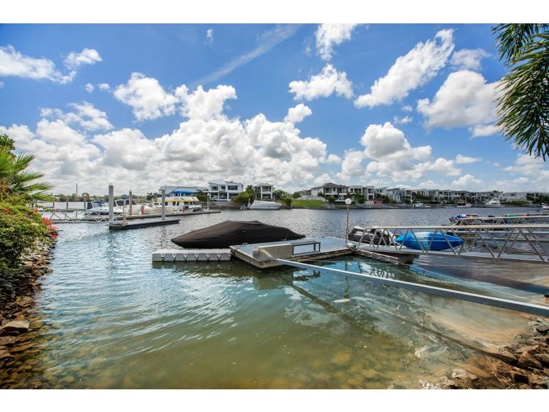 2 River Links Boulevard East, Helensvale QLD 4212