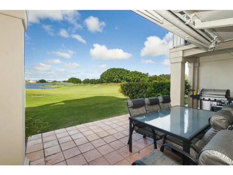 Hope Island QLD 4212