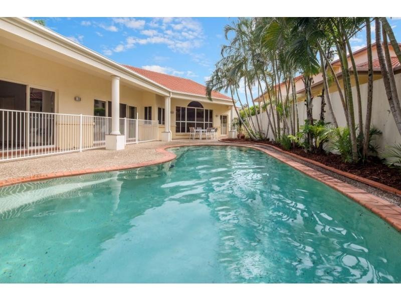 1637 Argyle Court, Hope Island QLD 4212