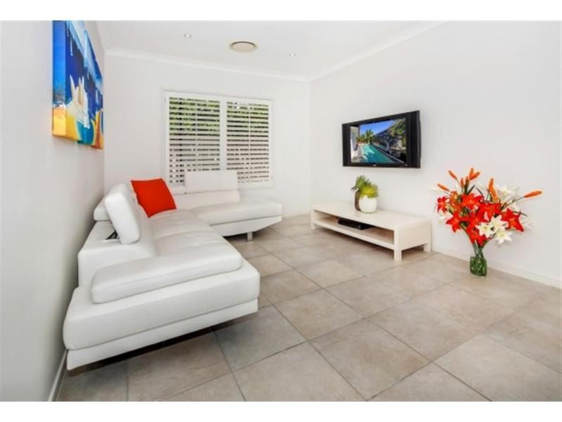 52 Southaven Drive, Helensvale QLD 4212